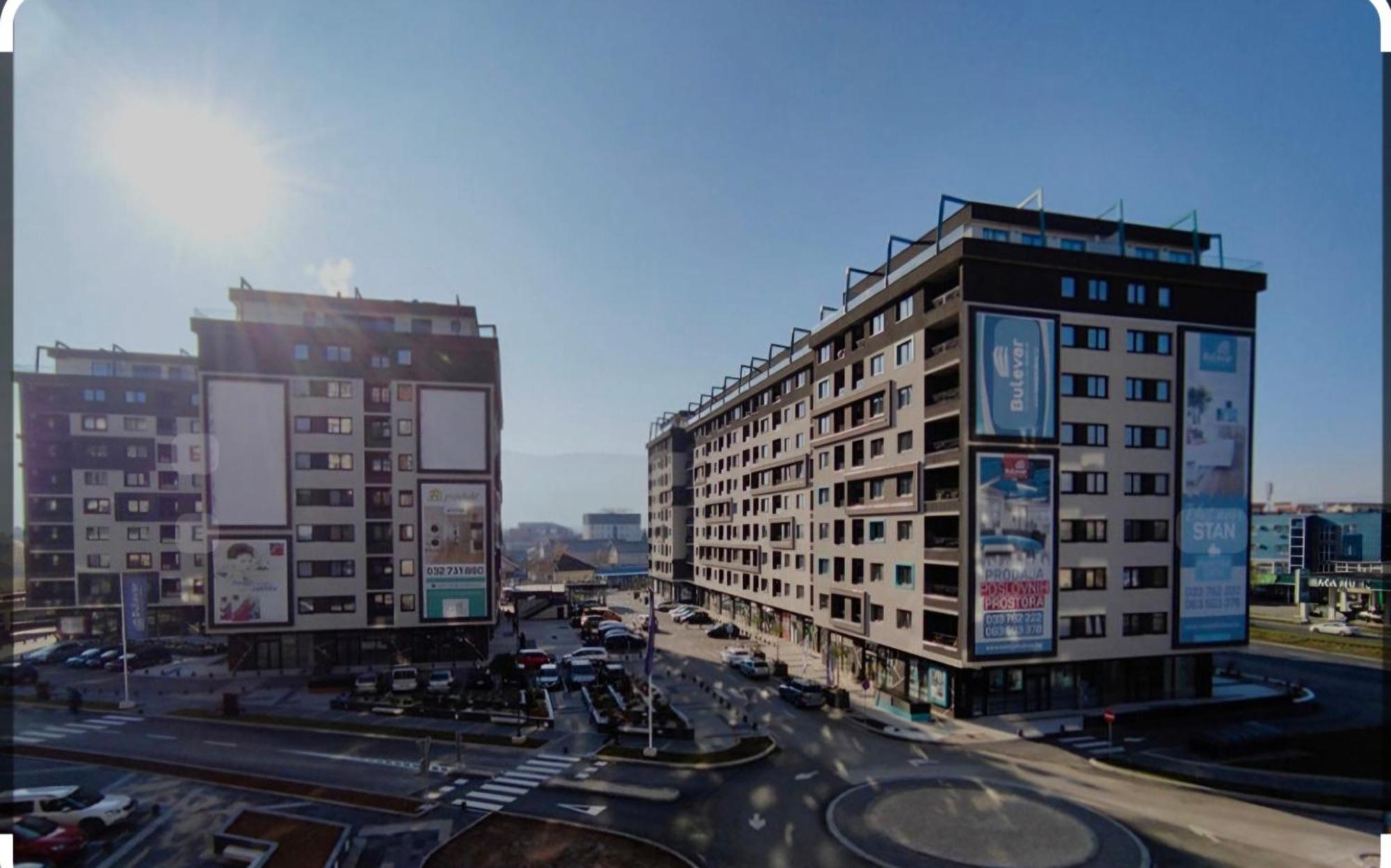 Luxury Blue Bulevar Apartment